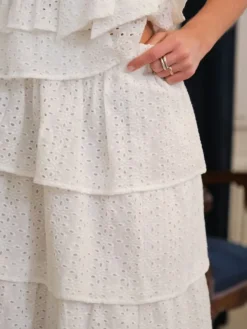 Morris Emb Skirt Offwhite