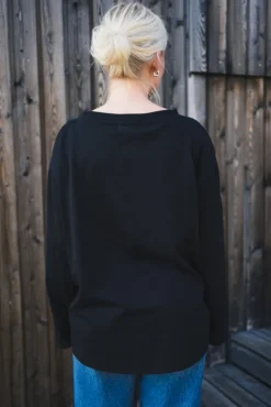 Nellie Longsleeve T-Shirt Black
