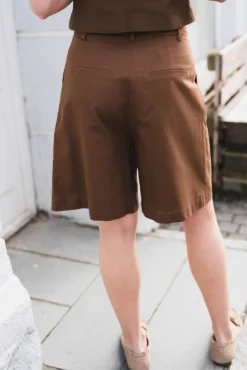 Nika Linen Shorts Dark Brown