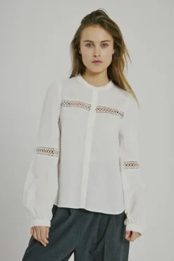Nuro Shirt White
