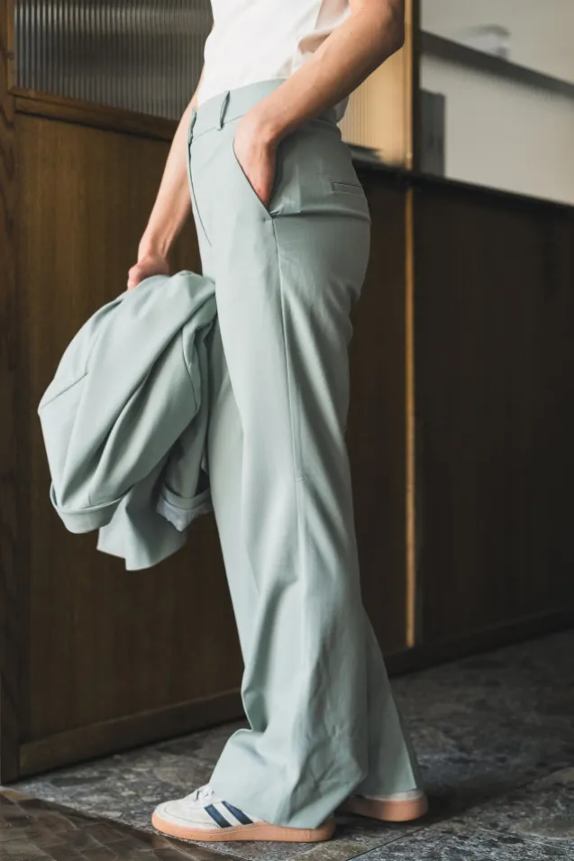 Olivia 285 Matcha Regular