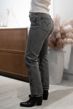 501 Original Fit Jeans Pretty Pleasing