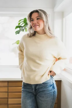 Paulina Fluffy Knit Blouse Offwhite