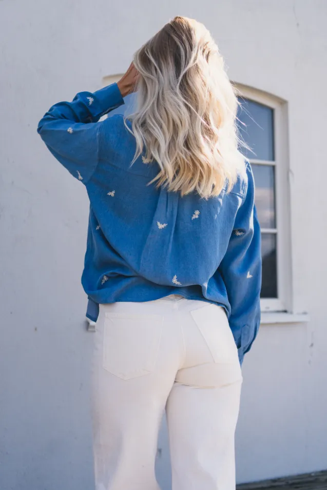 Pernilla Shirt EMB M Blue Wash/Flower