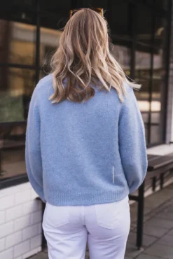 Pernille Short Cardigan Skyway