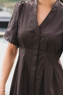 Poppy Emb Pleat Dress Dark Brown