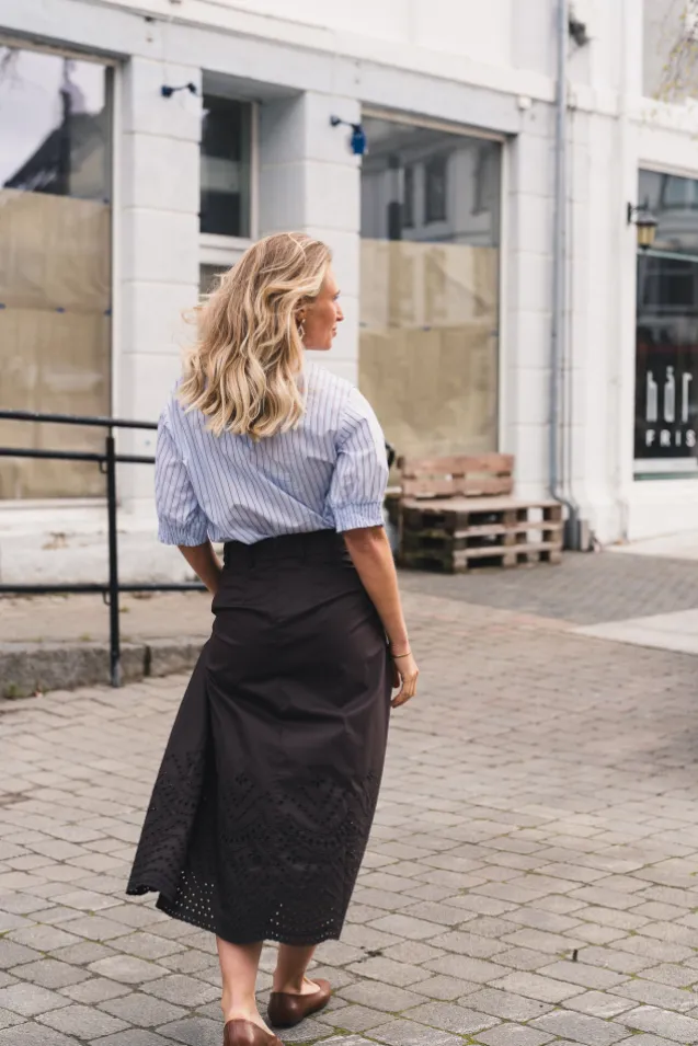 Poppy Pleat Scallop Skirt Dark Brown