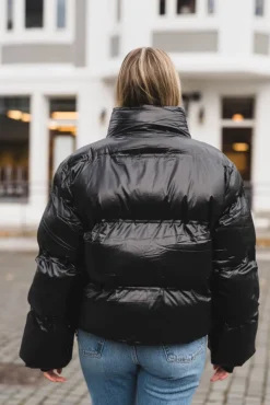 Rhea Shiny Puffer Jacket Black