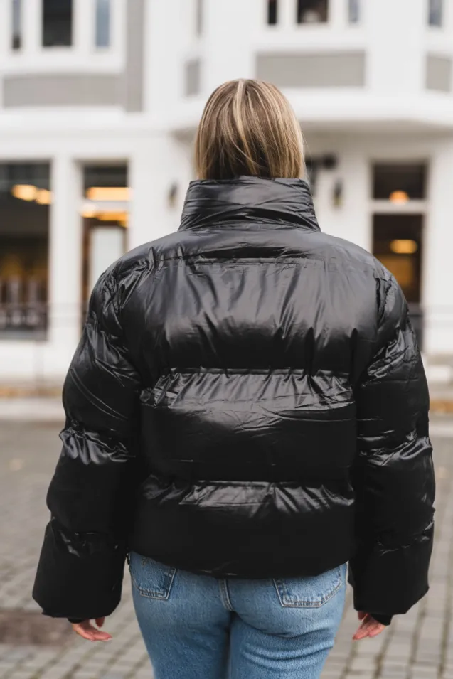 Rhea Shiny Puffer Jacket Black
