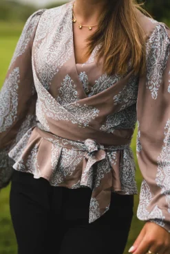 Rista Paisley Drop Blouse Dark Taupe/Light Blue
