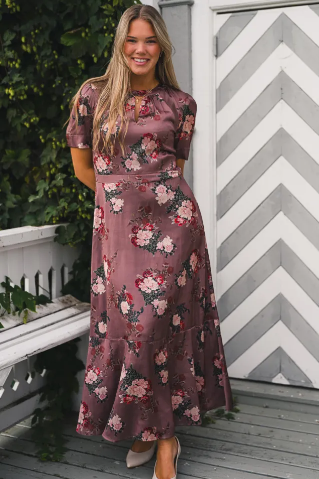 Samira Dress Velvet Roast