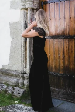Scorpio Black