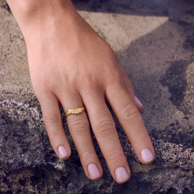 Selene Ring