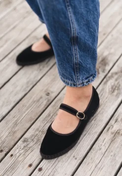 Sethe Mary Jane Velvet Negro