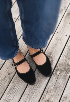 Sethe Mary Jane Velvet Negro