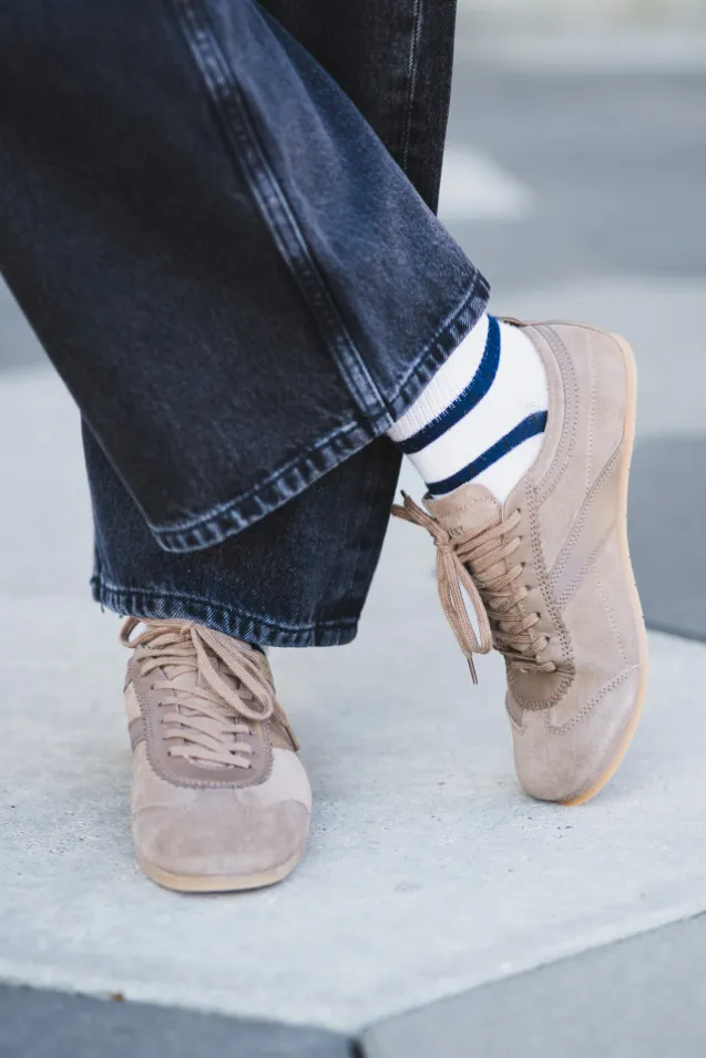 Shade Suede Leather Taupe