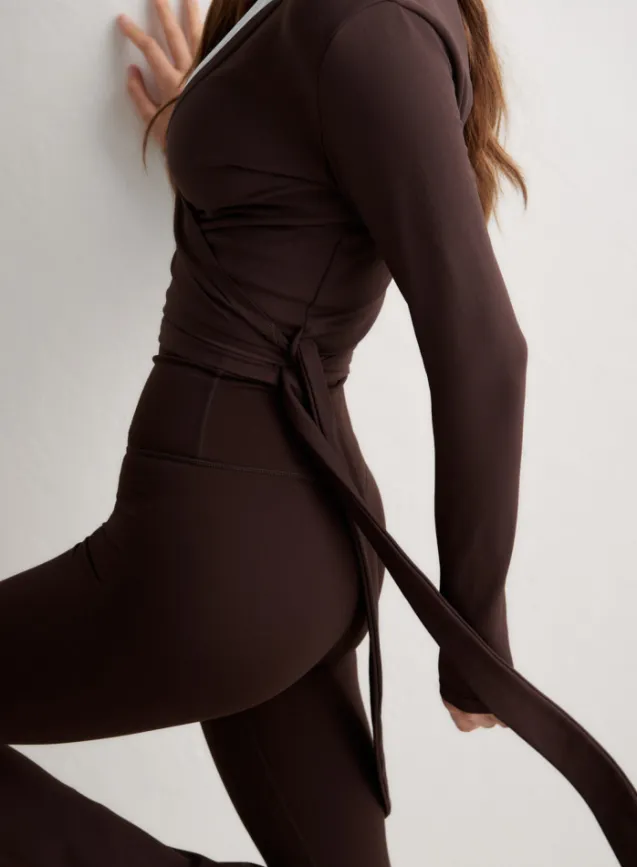 Shape Seamless Wrap Long Sleeve Chocolate