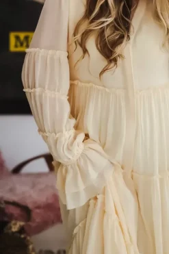 Showbird Dress Soft Butter