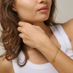 Simple Charm Bracelet Gold