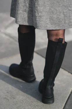 Slim High Boots New Black