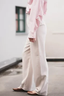 Smooth Barrel Pants Ivory White
