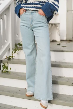 Solia Ada HW Wide Jeans Light Blue Wash