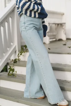Solia Ada HW Wide Jeans Light Blue Wash