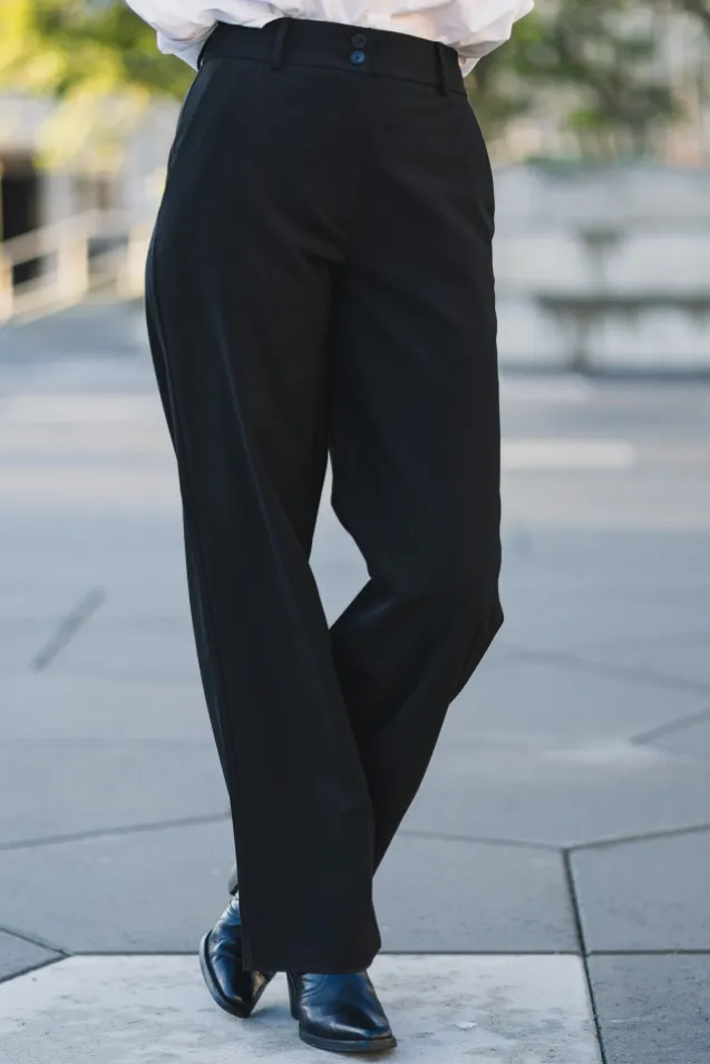 Sophia Regular 285 Black
