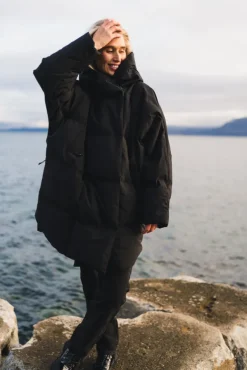 Spitsbergen Down Coat Black