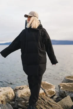 Spitsbergen Down Coat Black