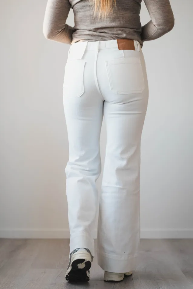 St Monica Low Natural White