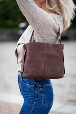 Suede Fraya Small Bag Hot Fudge Brown