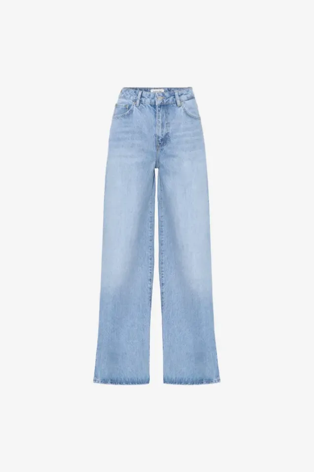 Taylor Light Blue