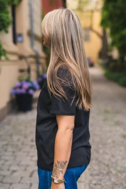 Terina Organic Small Logo Tee Black/White