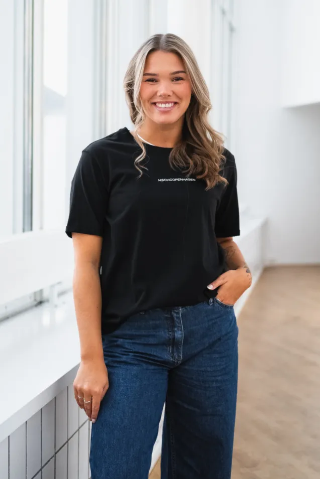 Terina Organic Small Logo Tee Black/White