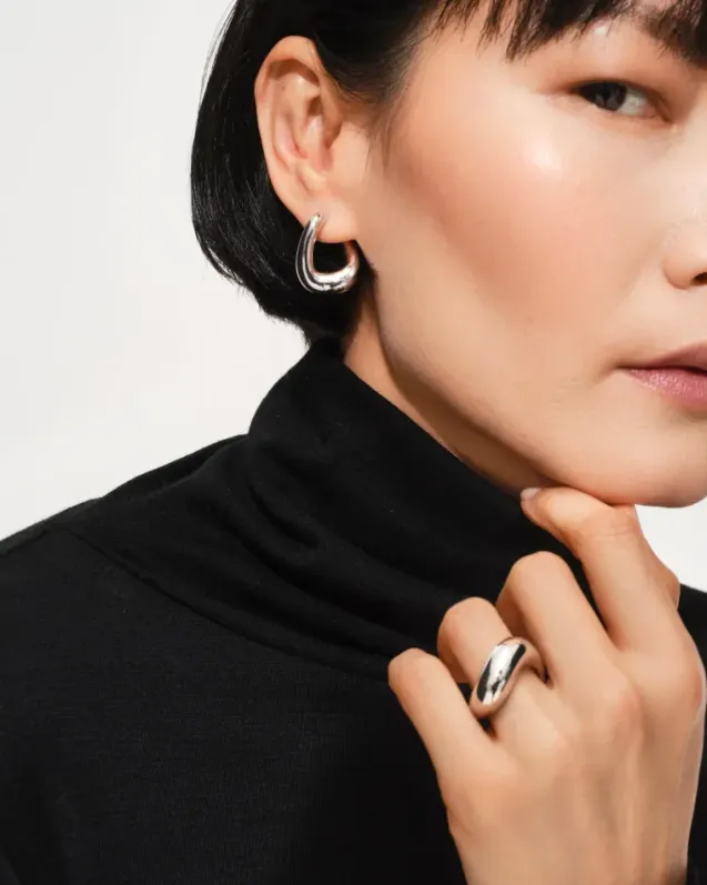 Twist Hoops