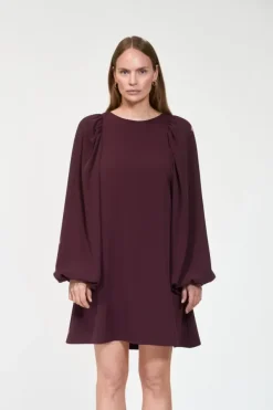 Valeria Crepe Dark Burgundy