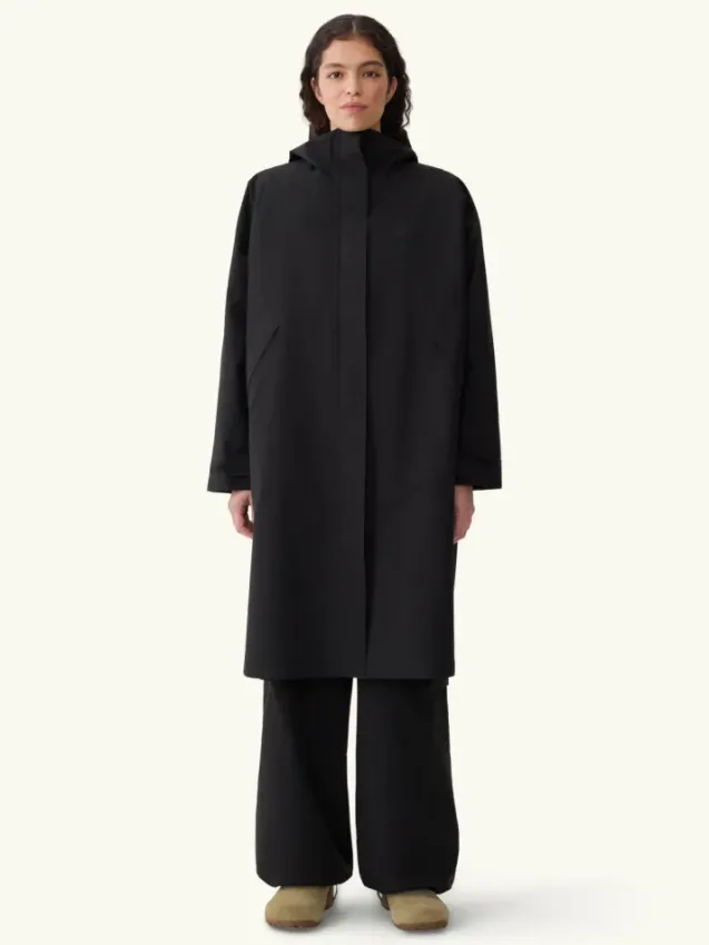 Vangen Coat Black