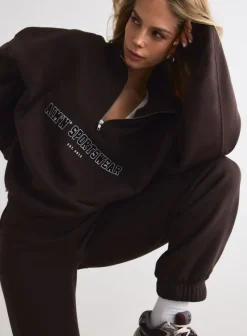 Varsity Sweat Half Zip Chocolate