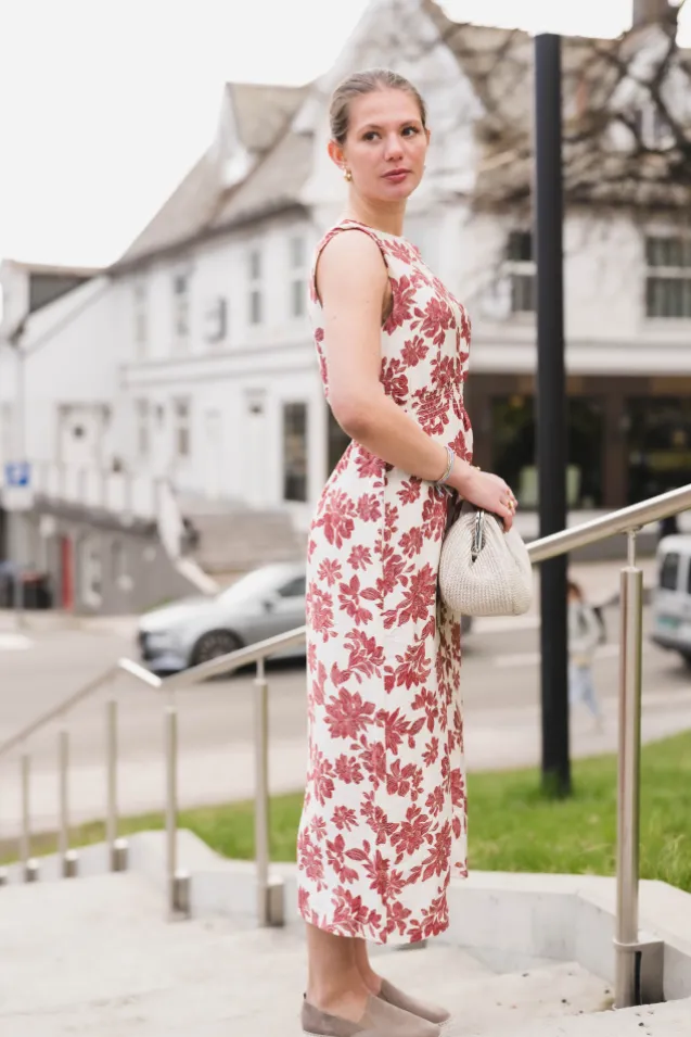 Vildana SL Dress Rhubarb Flower