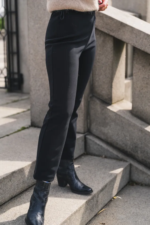 Vilea Trousers Black