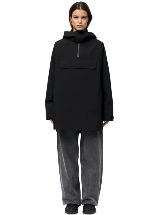 Voss Poncho Black