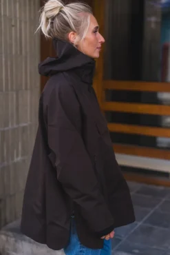 Voss Poncho Java
