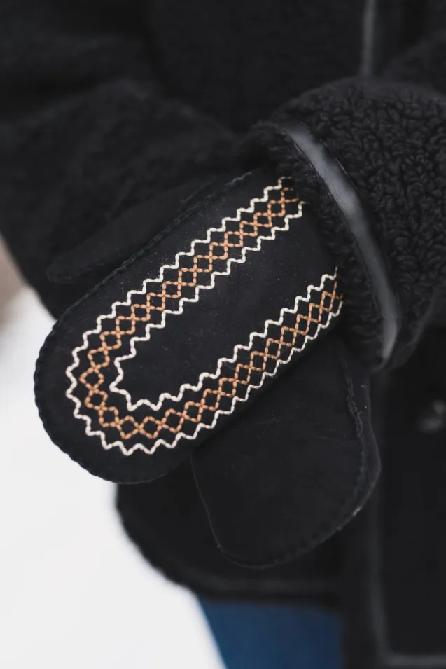 W Atherson Embroidered Mitten Black