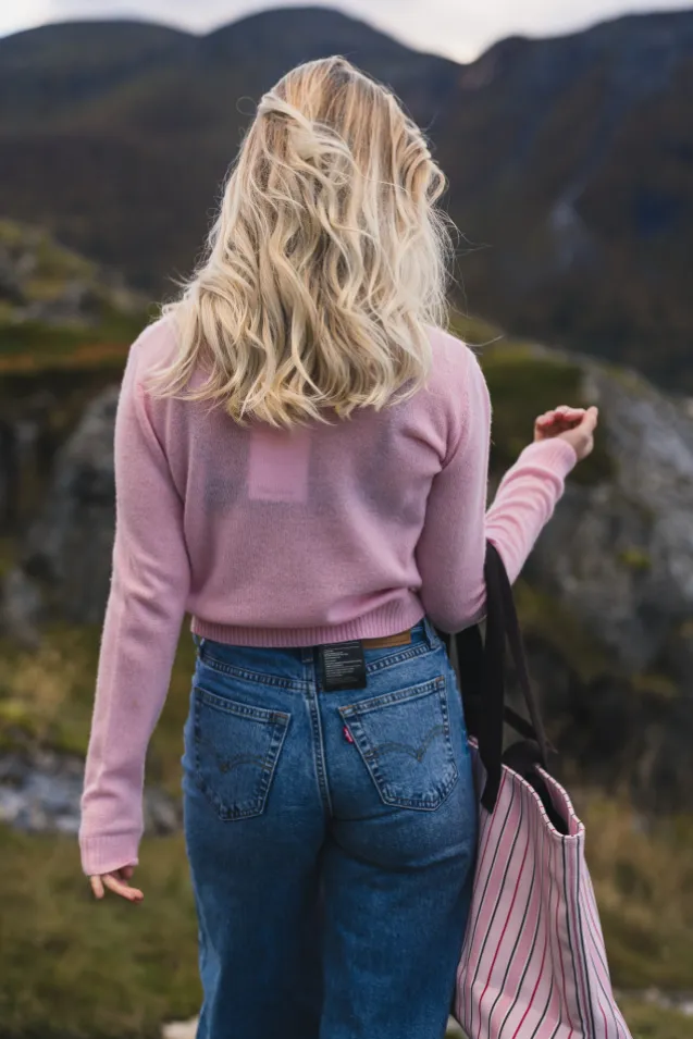 W. Cashmere Crew Pink