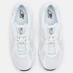740 White