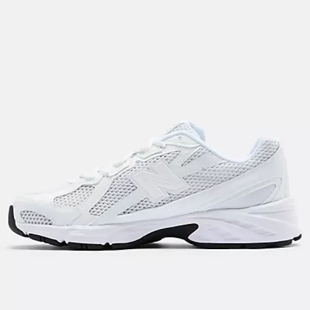 740 White