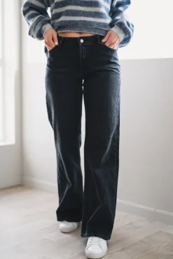 Wide Heidi Slow Black