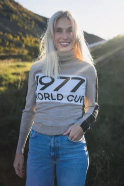 Worldcup Sweater Sand