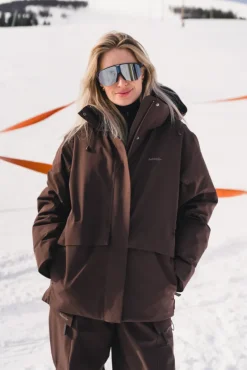 W Tryvann Down Jacket Dark Brown